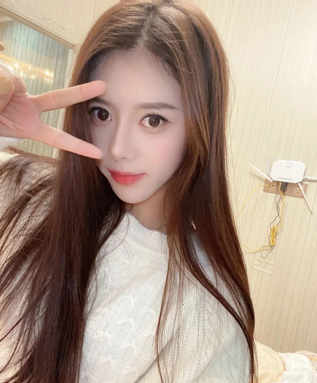 身材高挑的骚气妹子